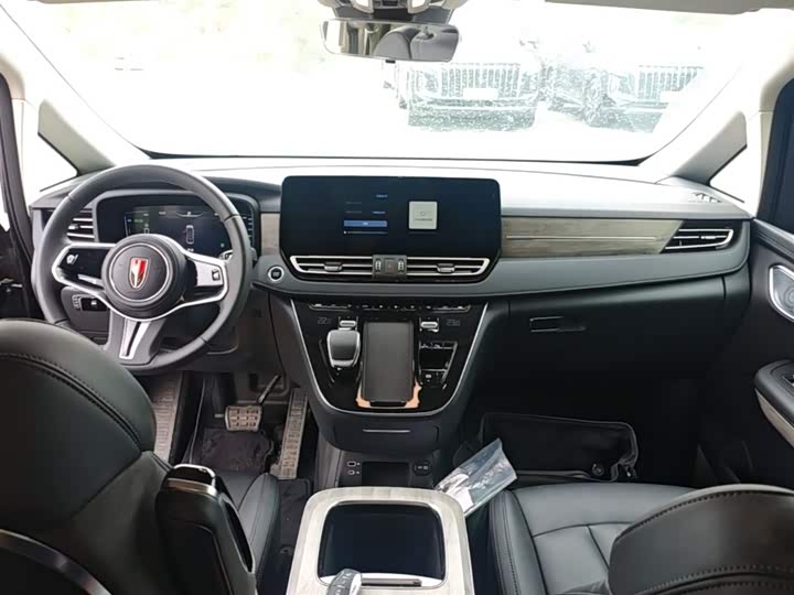 Hongqi HQ9 PHEV 2024 2.0 T 4 WD — фото 10