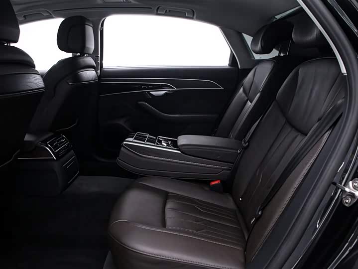 Audi A8 2019 Plus A 8 L 50 TFSI quattro Comfort — фото 14