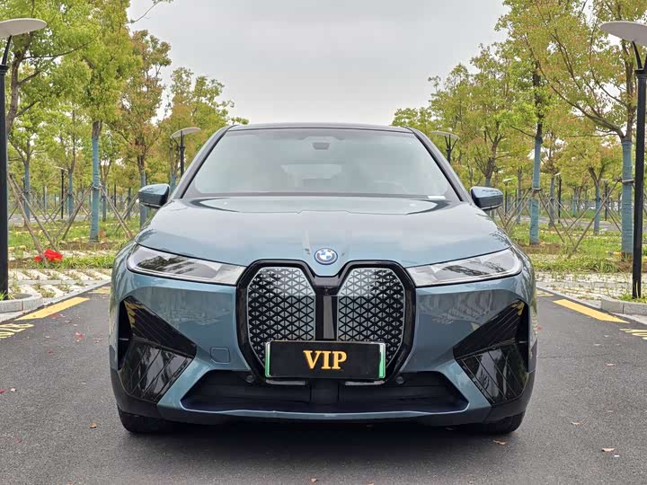 BMW i 2022 x Drive 50 — фото 2