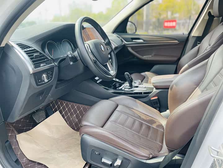 BMW X3 2019 x Drive 28i — фото 4