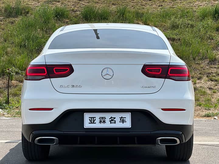 Mercedes-Benz GLC 2020 GLC 260 4 MATIC SUV — фото 3