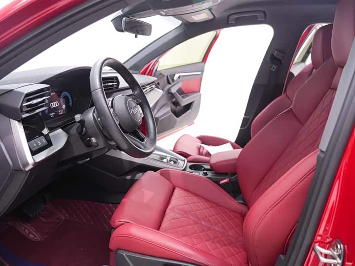 Audi A3 2022 Sportback 35 TFSI Sport — фото 16