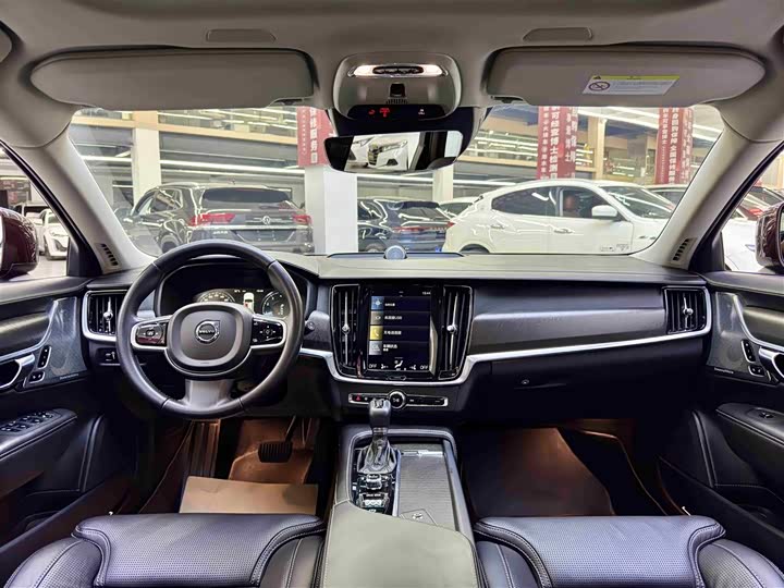 Volvo V90 2017 Cross Country T 5 AWD — фото 8
