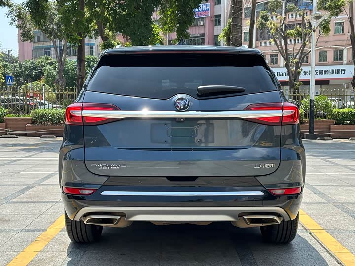 Buick Enclave — фото 6