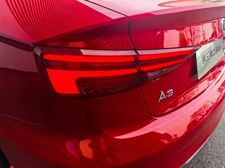 Audi A3 2019 Limousine 35 TFSI V — фото 15