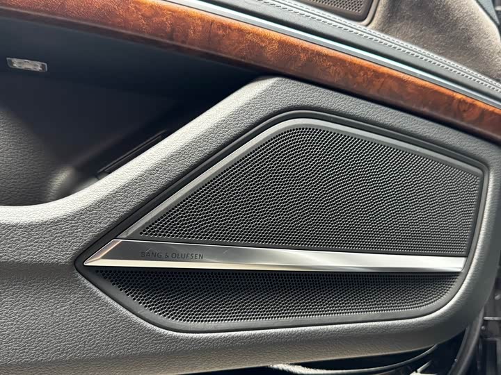 Audi A8 2019 Plus A 8 L 50 TFSI quattro Luxury — фото 12
