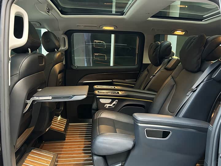 Mercedes-Benz V-Class 2021 V 260 — фото 11