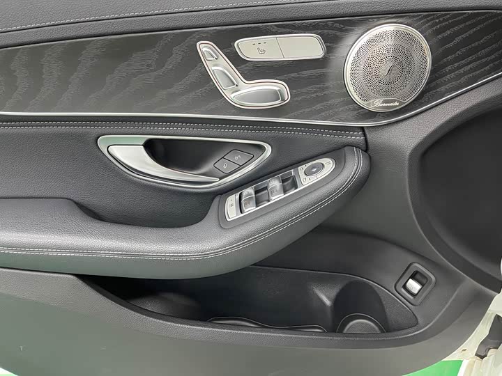 Mercedes-Benz C-Class 2018 C 200 L — фото 19