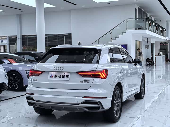 Audi Q3 2022 40 TFSI — фото 14