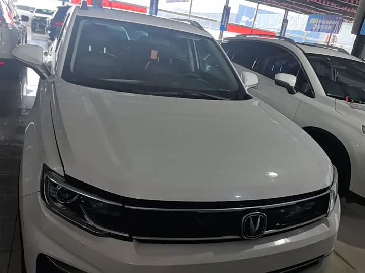 Changan CS35 PLUS 2019 1.6 L MT — фото 3