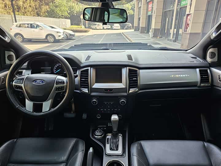 Ford Everest — фото 8