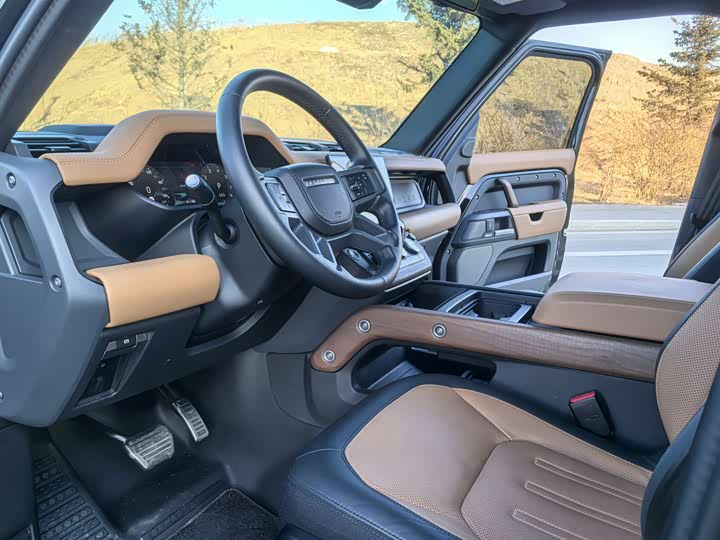Land Rover Defender — фото 10