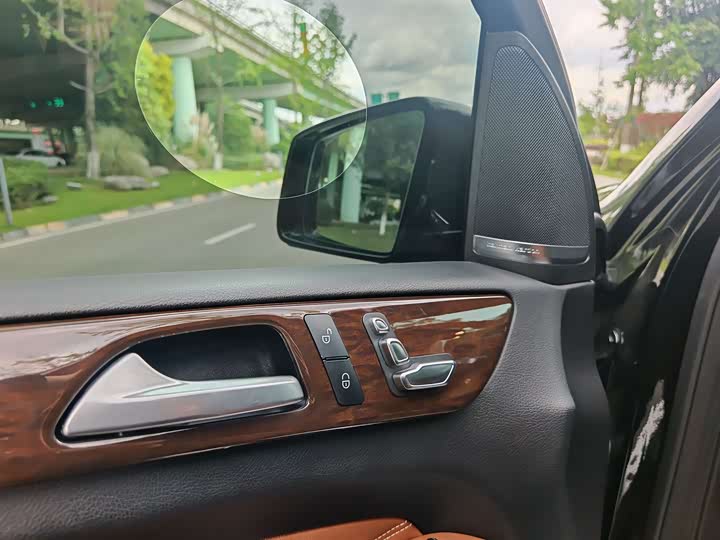 Mercedes-Benz GLS 2018 GLS 400 4 MATICLuxury — фото 10