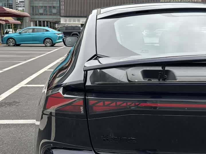 Changan UNI-V 2023 2.0 T — фото 17