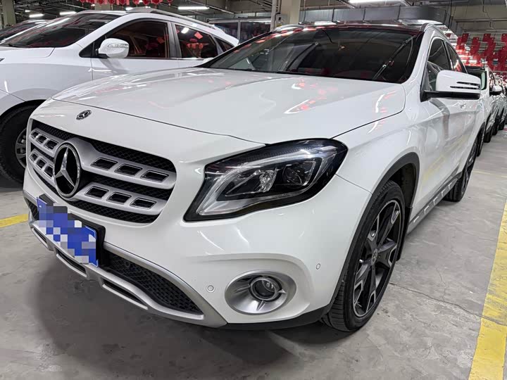 Mercedes-Benz GLA 2017 GLA 220 4 MATIC — фото 1
