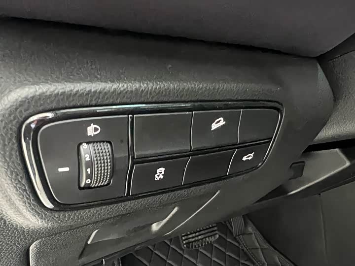 Trumpchi M6 2025 MAX 270 T WDCT — фото 16