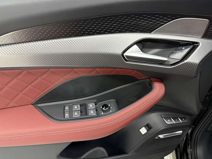 Audi Q6 2024 45 TFSI quattro 6 — фото 8