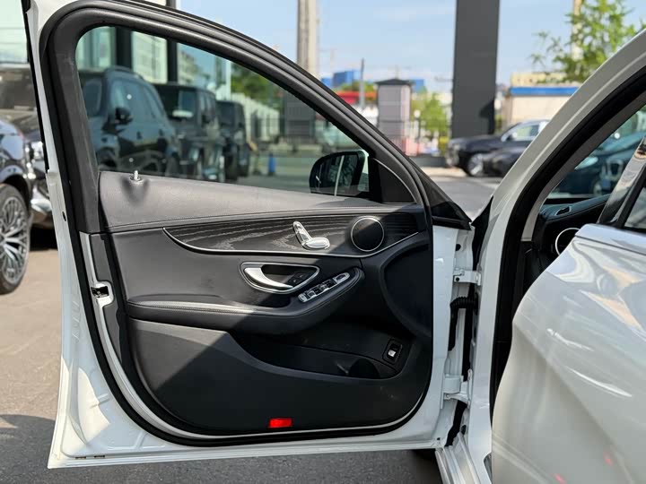 Mercedes-Benz C-Class 2021 C 200 L — фото 15