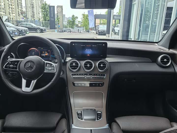 Mercedes-Benz GLC 2022 GLC 300 L 4 MATIC — фото 16