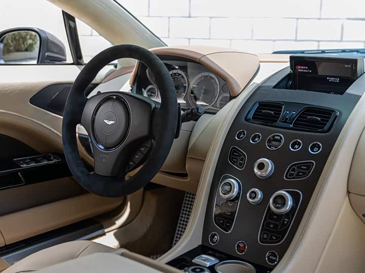 Aston Martin Rapide 2017 6.0 L S — фото 10