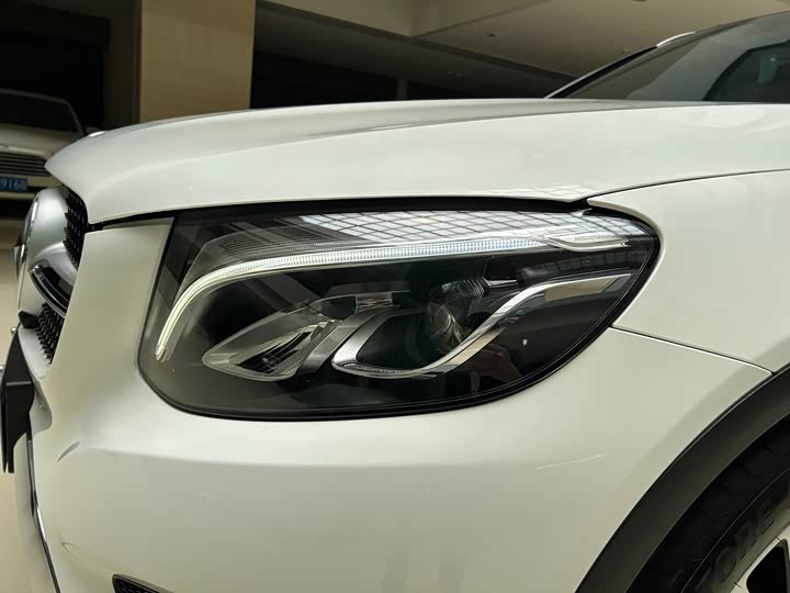 Mercedes-Benz GLC 200 L 4MATIC — фото 18
