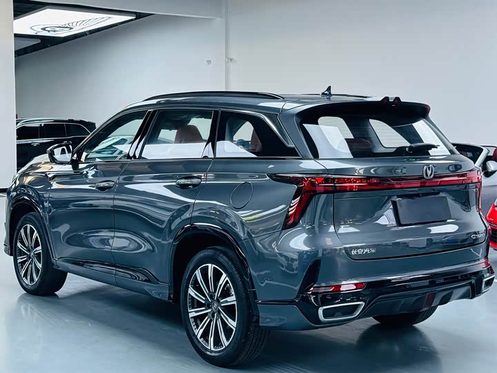 Changan CS75 PLUS 2023 2.0 T ATPremium — фото 13