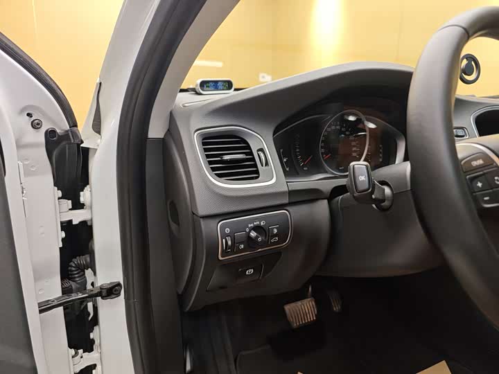 Volvo S60 2018 S 60 L T 3 — фото 11