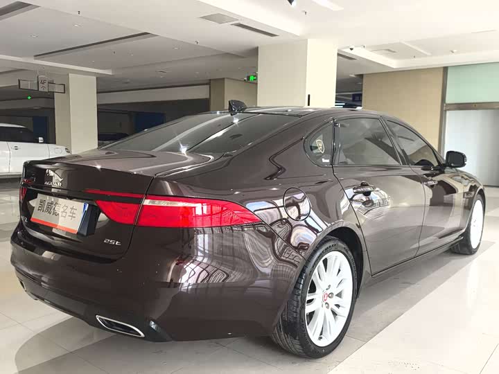 Jaguar XFL 2020 XFL 2.0 T P 200 2 WD — фото 14