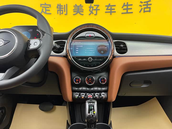 MINI Hatch — фото 13