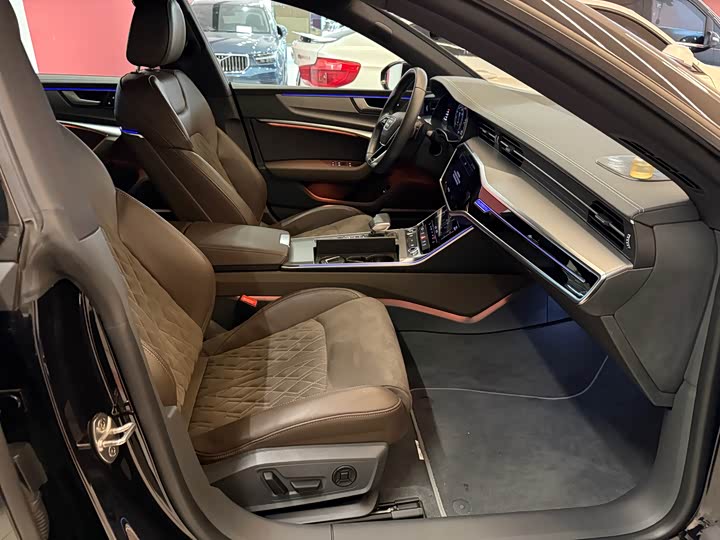 Audi A7L 2022 45 TFSI quattro S-line — фото 13