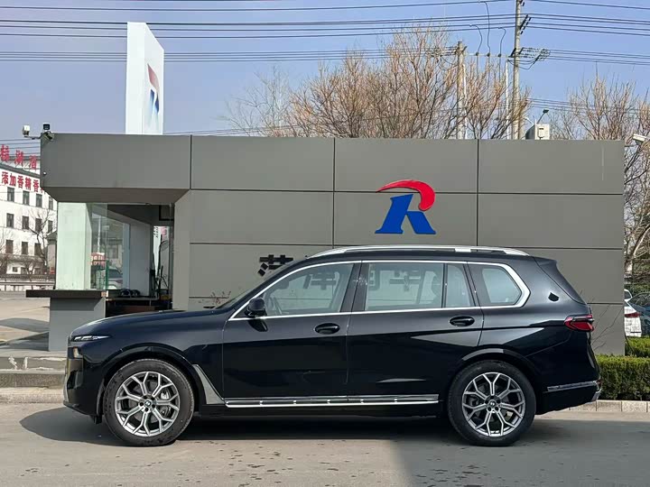 BMW X7 2024 x Drive 40i Leading — фото 3