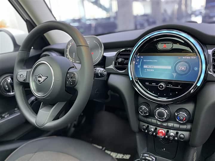 MINI Hatch — фото 14