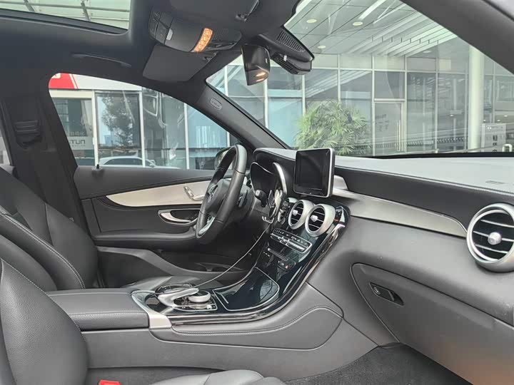 Mercedes-Benz GLC 200 L 4MATIC — фото 11