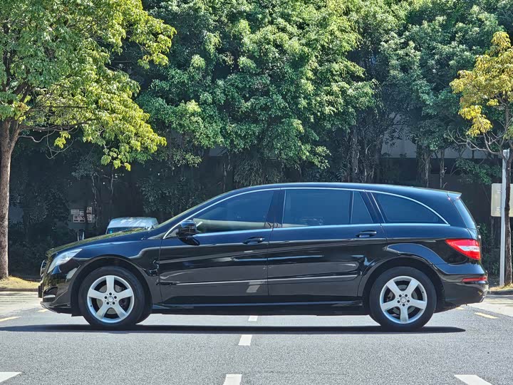 Mercedes-Benz R-Class 2015 R 320 4 MATIC Luxury — фото 9