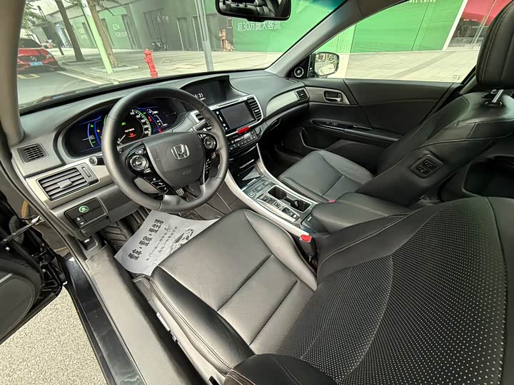 Honda 2016 Hybrid 2.0 L — фото 8
