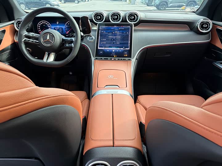 Mercedes-Benz GLC 2024 GLC 260 L 4 MATIC Luxury 5 — фото 10