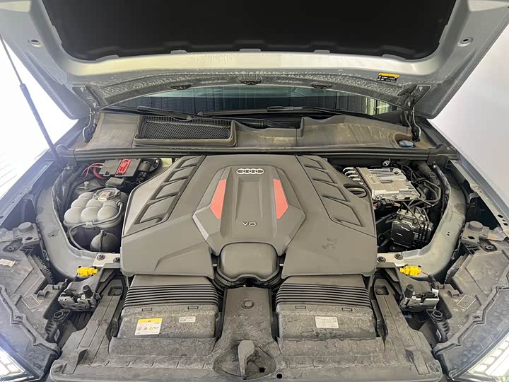 Audi SQ 7 2024 4.0 TFSI — фото 7
