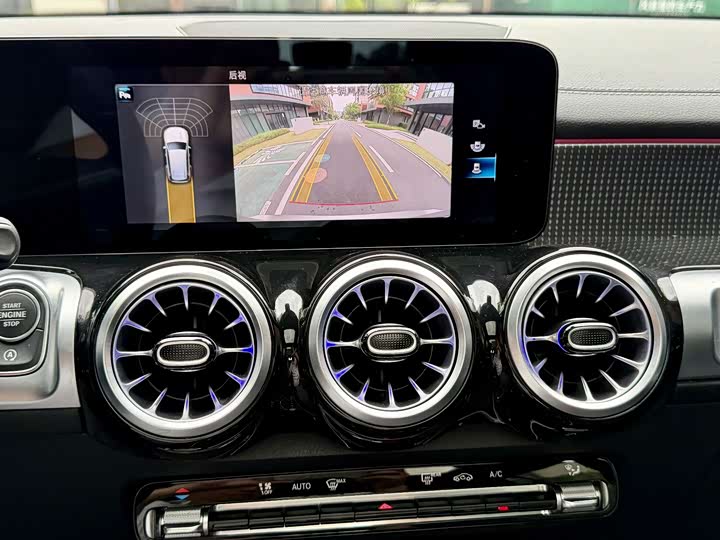 Mercedes-Benz GLB 2021 GLB 200 — фото 12