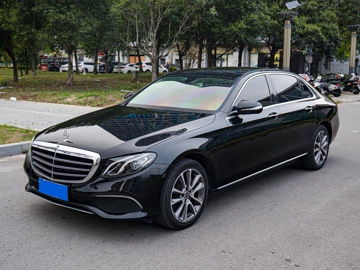Mercedes-Benz E-Class 2019 E 260 L — фото 1