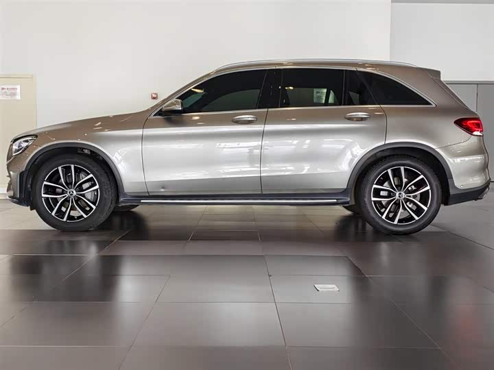 Mercedes-Benz GLC 2020 GLC 300 L 4 MATIC — фото 2