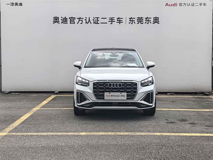 Audi Q2L 2023 35 TFSI — фото 2