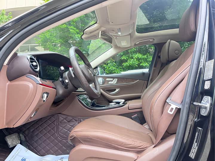 Mercedes-Benz E-Class 2017 E 320 L 4 MATIC — фото 6