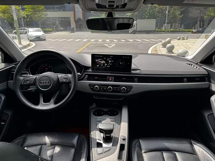 Audi A4L 2017 40 TFSI — фото 3
