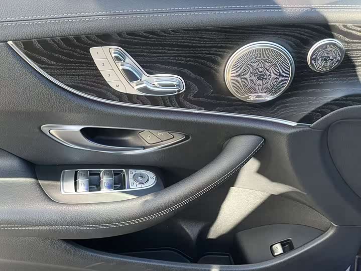 Mercedes-Benz E-Class 2021 E 260 — фото 11