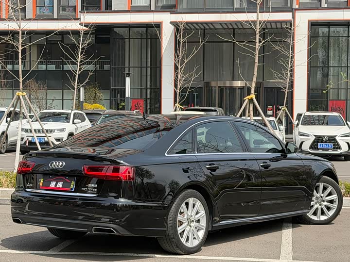 Audi A6L 2016 50 TFSI quattro Luxury — фото 6