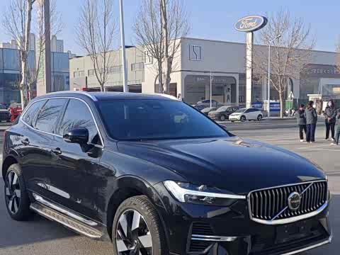 Volvo XC60 Hybrid 2025 Hybrid 4 WD — фото 16