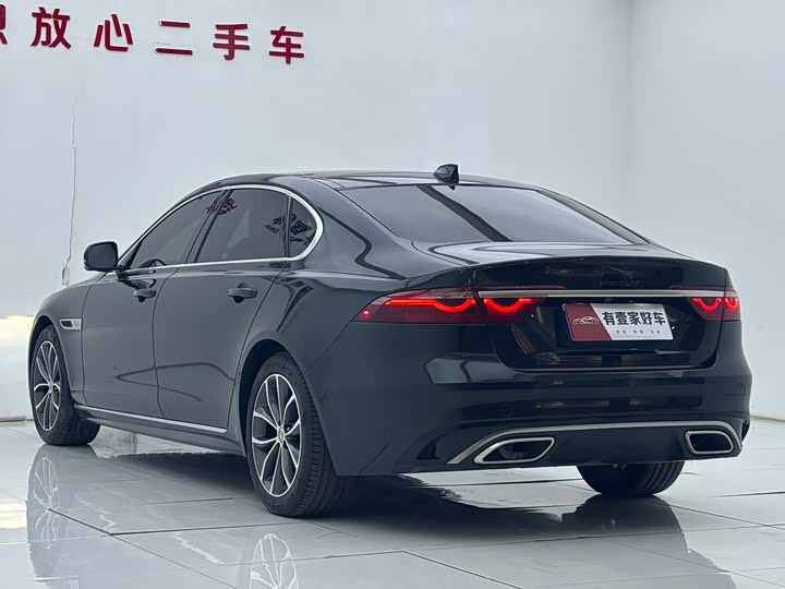 Jaguar XFL 2023 XFL 2.0 T P 250 2 WD — фото 6
