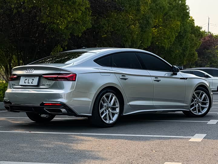 Audi A5 2022 Sportback 40 TFSI — фото 4