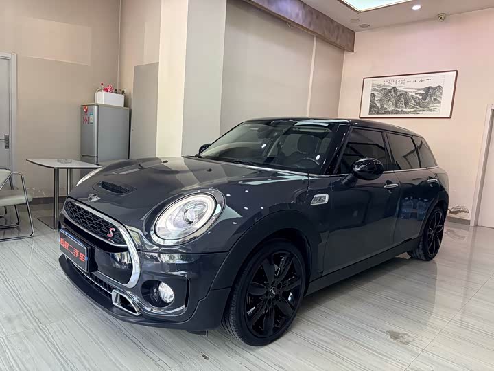 MINI Clubman — фото 1