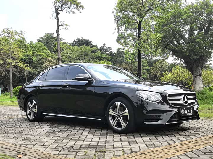 Mercedes-Benz E-Class 2020 E 260 L Sport — фото 3